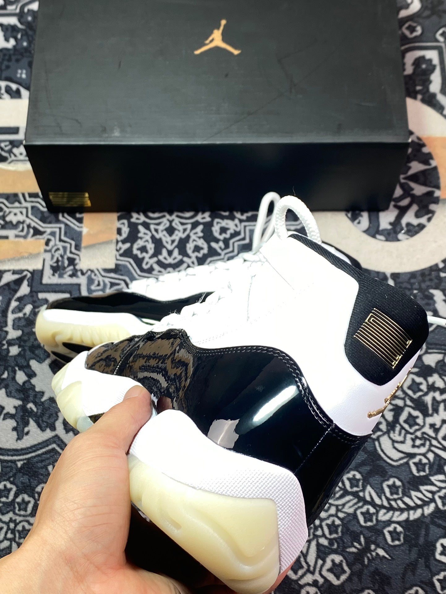 Nike AirJordan11 Retro "Gratitude"