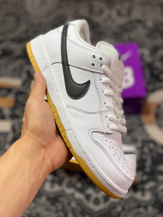 Nike DunkLow "White Gum"