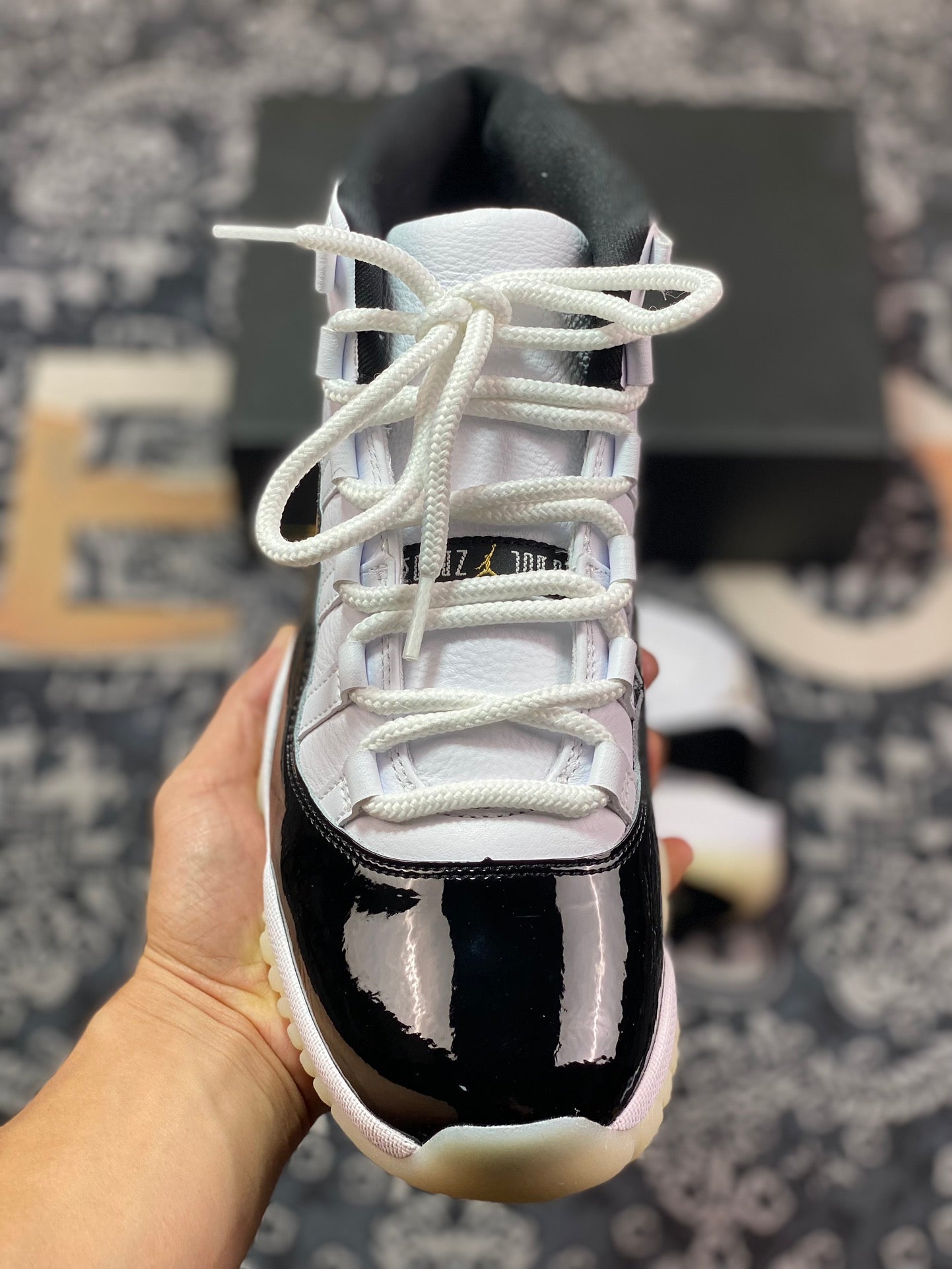 Nike AirJordan11 Retro "Gratitude"