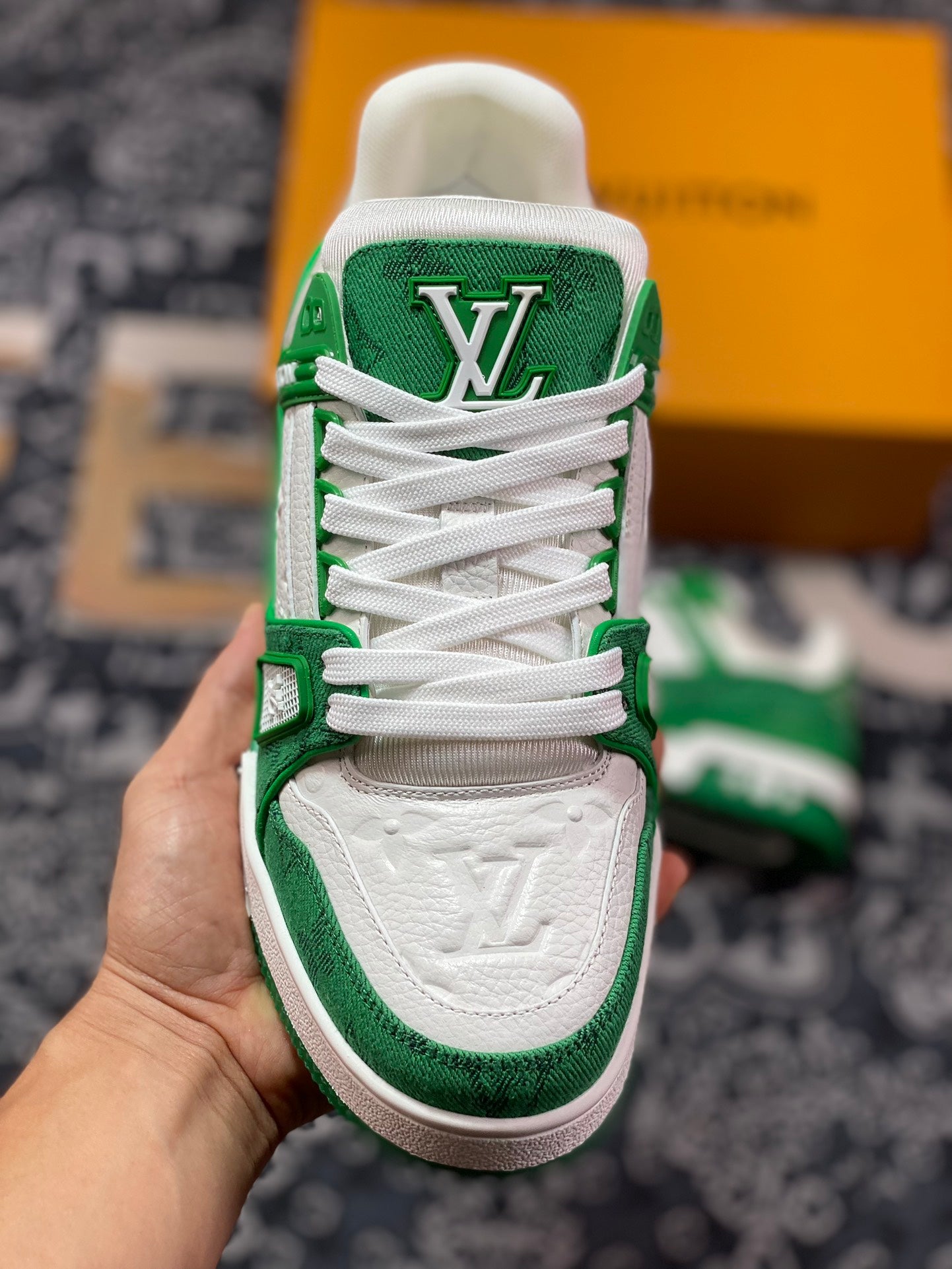 LV Trainer Sneaker Verde