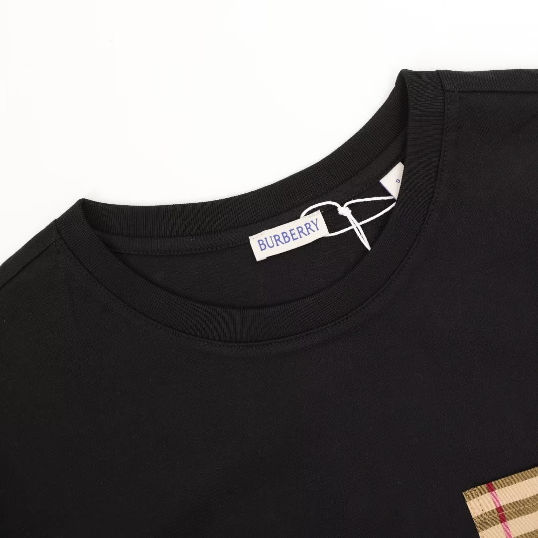 T-Shirt Burberry (C/ Bolso)