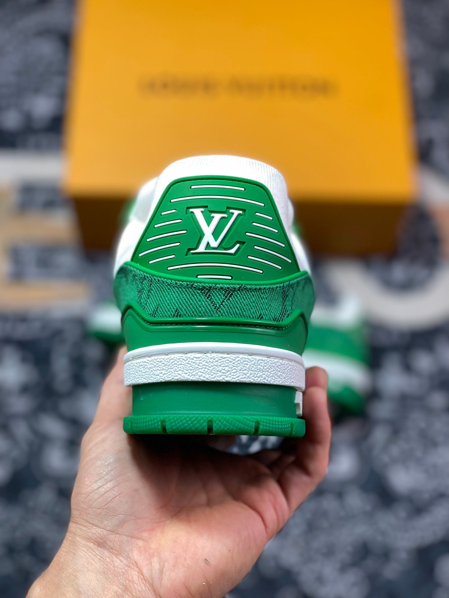 LV Trainer Sneaker Verde