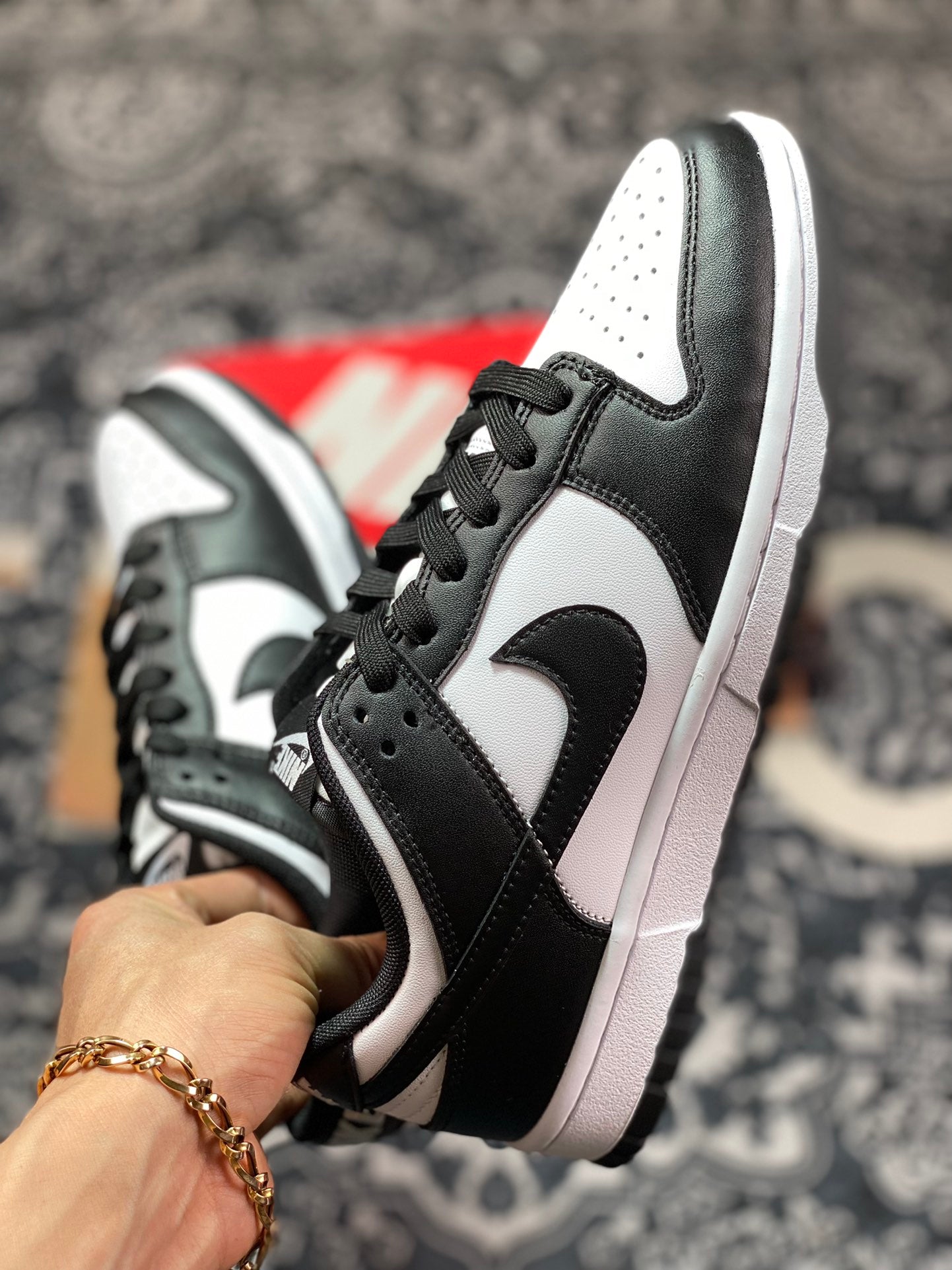 Nike DunkLow Panda